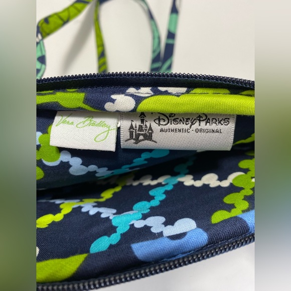 BNWT Disney Parks Vera Bradley “Where’s Mickey?” Blue Mini Hipster Crossbody Bag - Picture 6 of 7